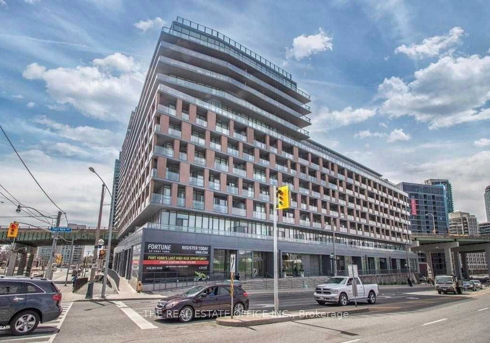 169-fort-york-boulevard-toronto-ontario-c12471424