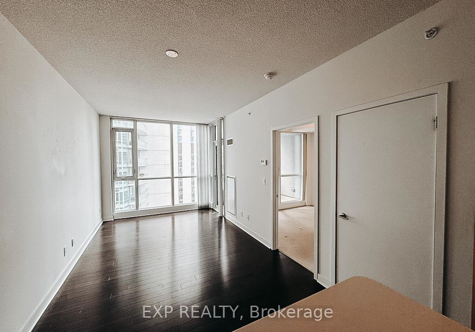 295-adelaide-street-w-toronto-ontario-c12471487