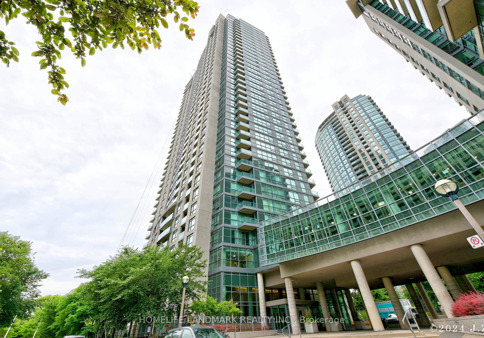 215-fort-york-boulevard-toronto-ontario-c12471740