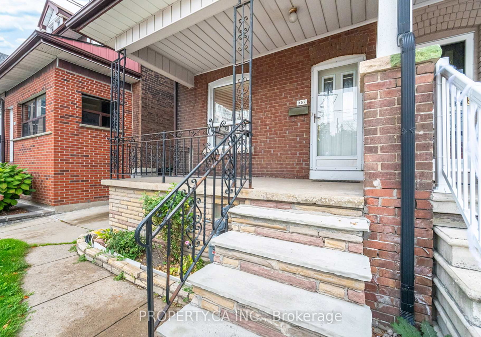 957-dufferin-street-toronto-ontario-c12471908
