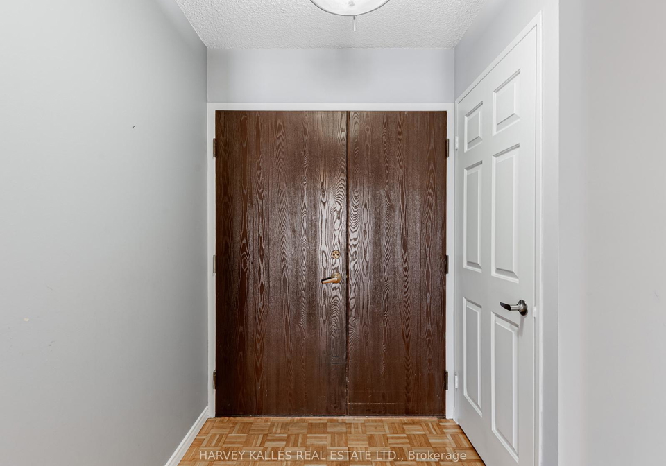131-beecroft-road-toronto-ontario-c12472251
