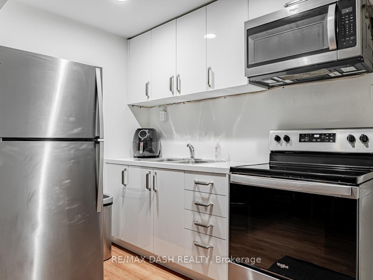 661-huron-street-toronto-ontario-c12472440