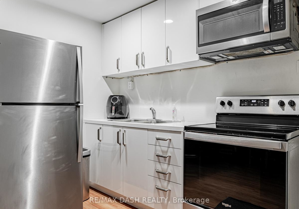 661-huron-street-toronto-ontario-c12472440