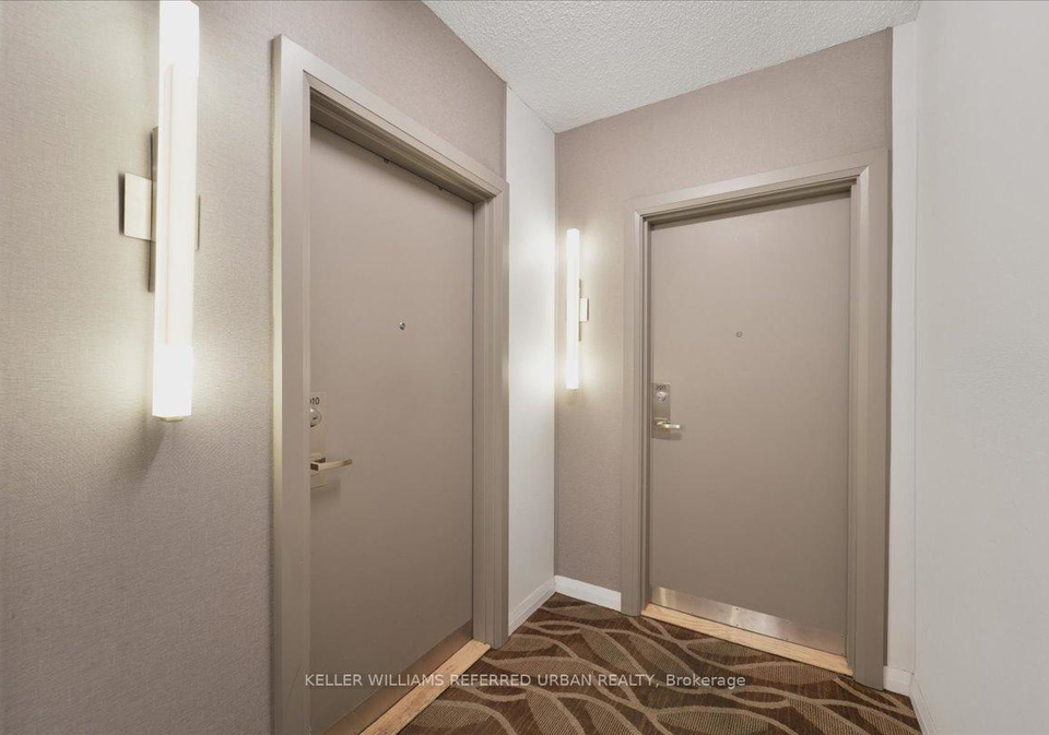 228-queens-quay-w-toronto-ontario-c12472553