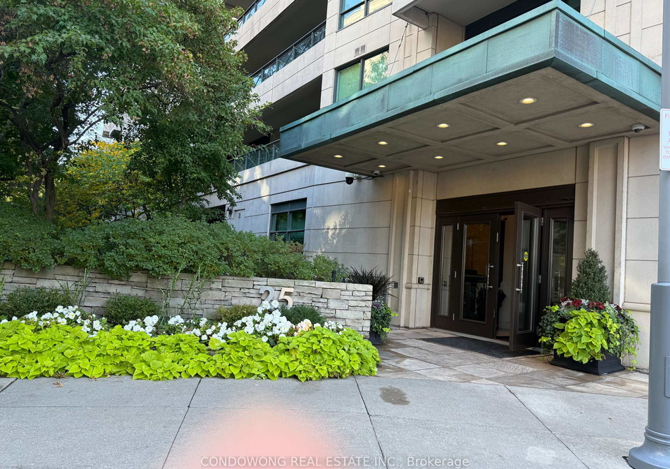 25-scrivener-square-toronto-ontario-c12472659