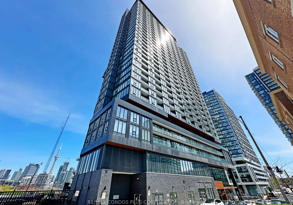19-western-battery-road-toronto-ontario-c12473295