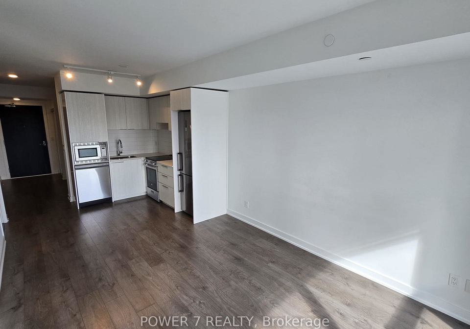 501-yonge-street-toronto-ontario-c12473394