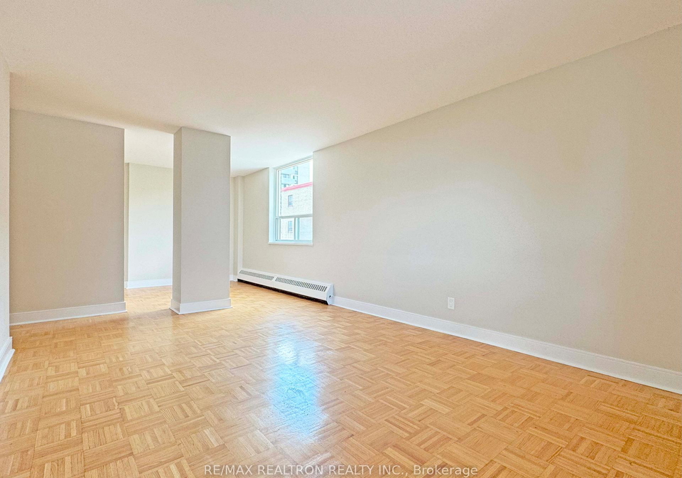 490-eglinton-avenue-e-toronto-ontario-c12473539