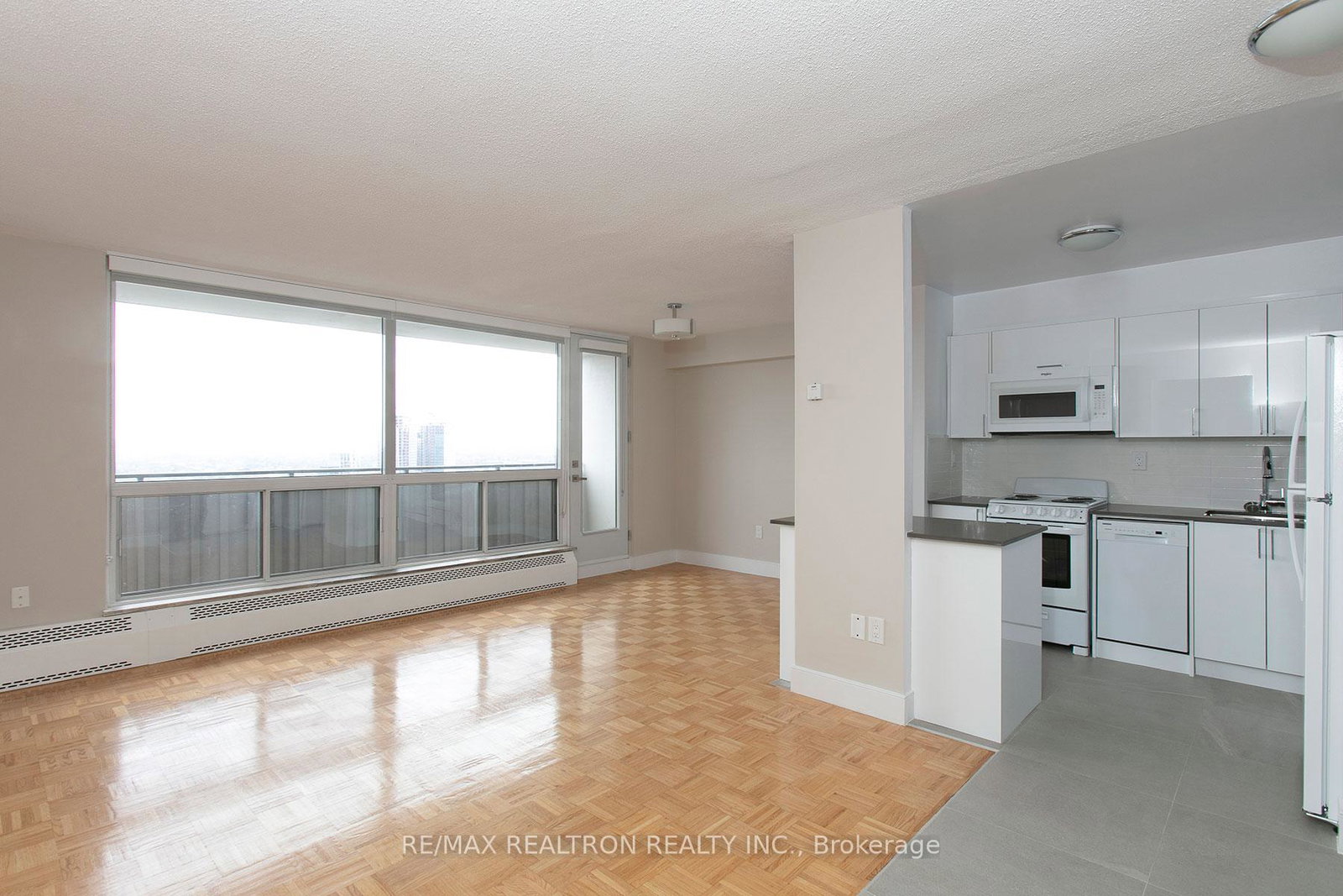 666-spadina-avenue-toronto-ontario-c12473542