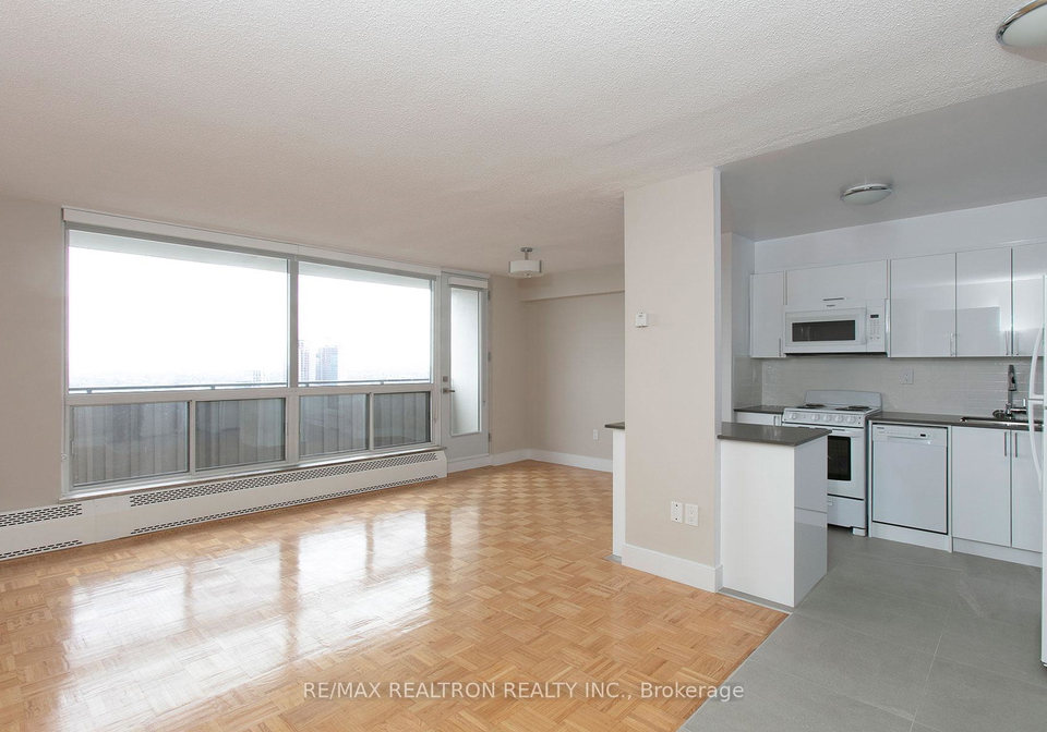 666-spadina-avenue-toronto-ontario-c12473542