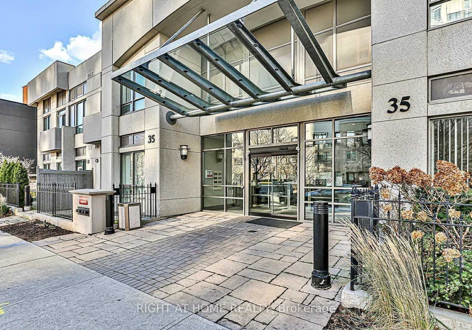 35-hollywood-avenue-north-york-ontario-c12473616