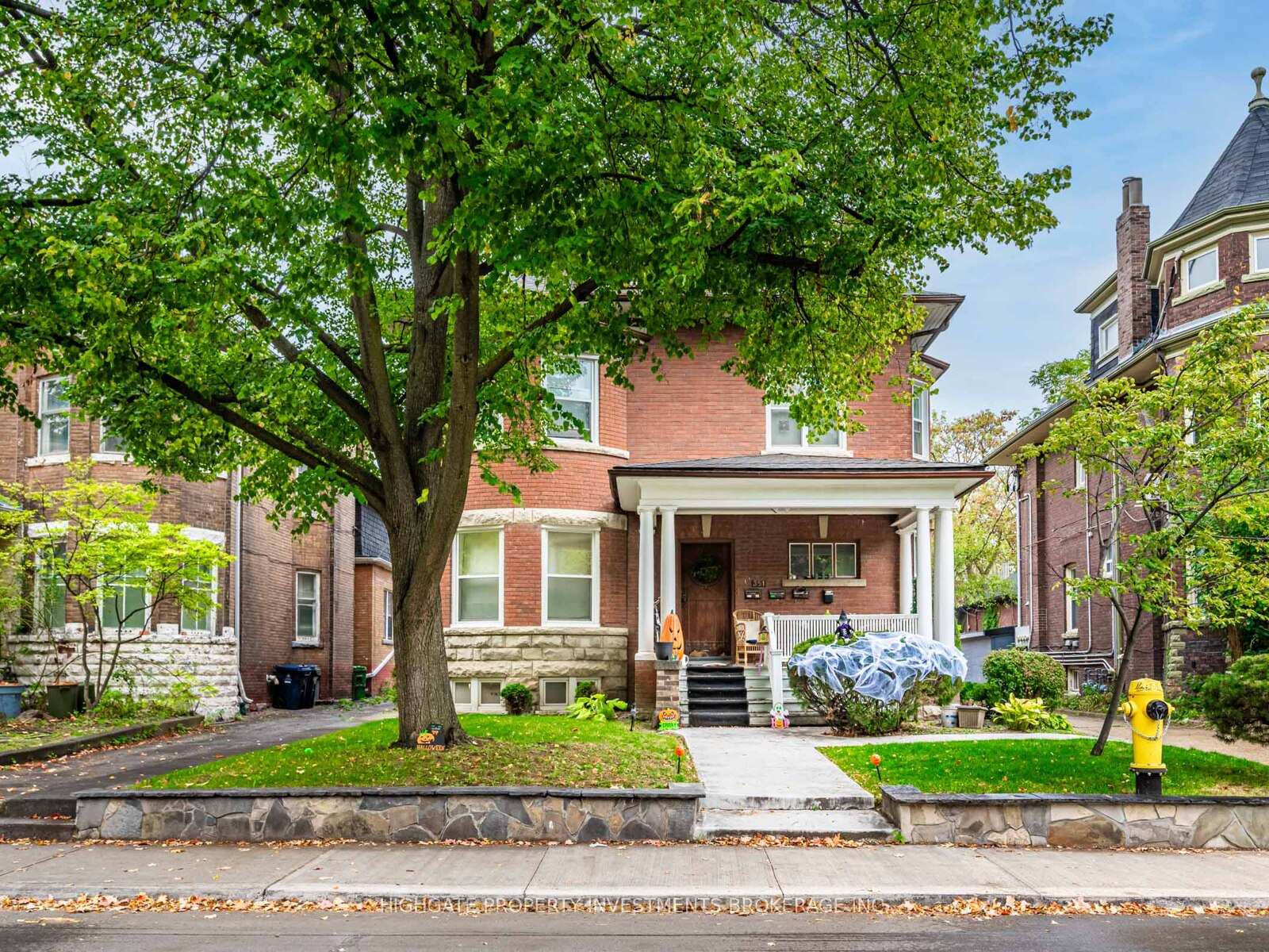 351-palmerston-boulevard-toronto-ontario-c12473748
