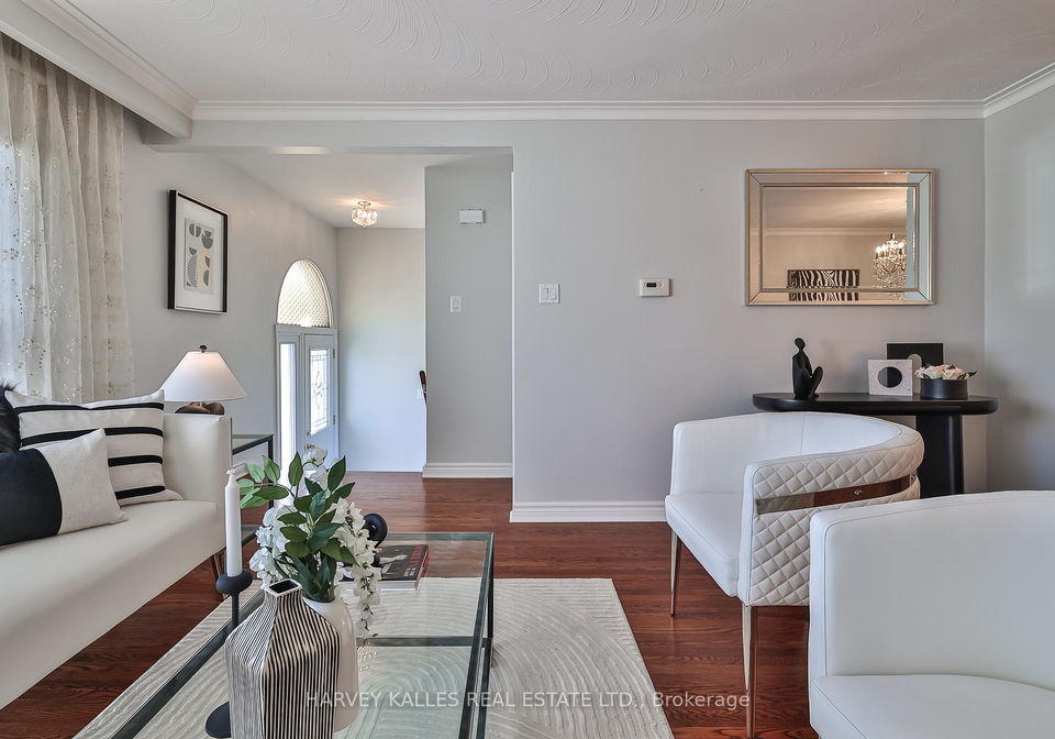 6-lucifer-drive-north-york-ontario-c12473975
