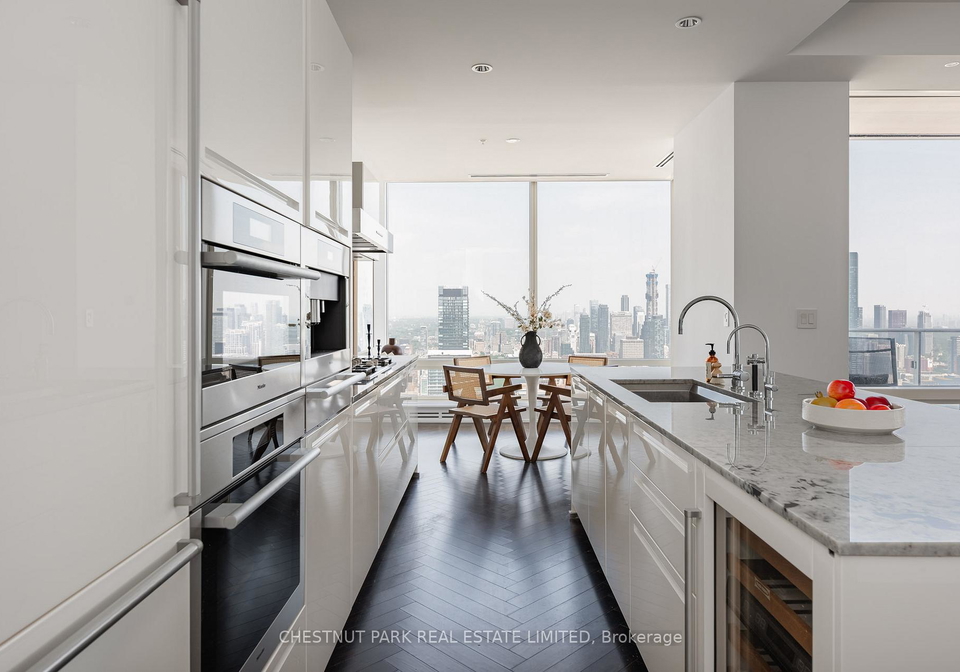 180-university-avenue-toronto-ontario-c12474136
