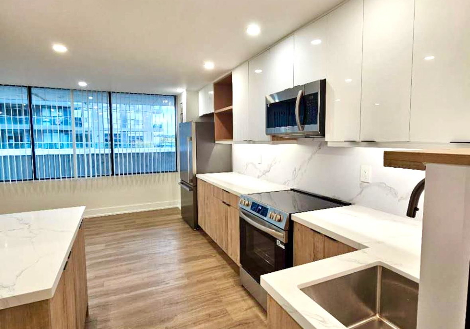 720-spadina-avenue-toronto-ontario-c12474150