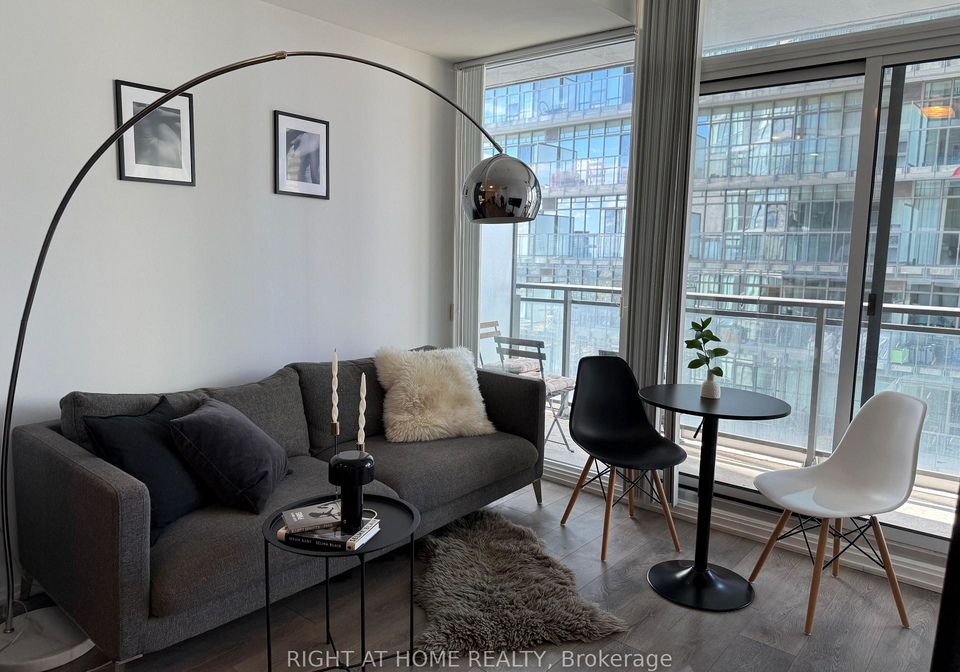 45-charles-street-e-toronto-ontario-c12474227