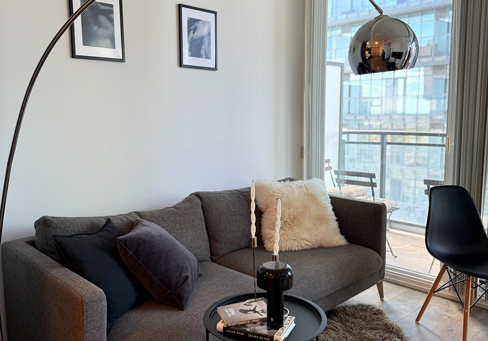 45-charles-street-e-toronto-ontario-c12474227