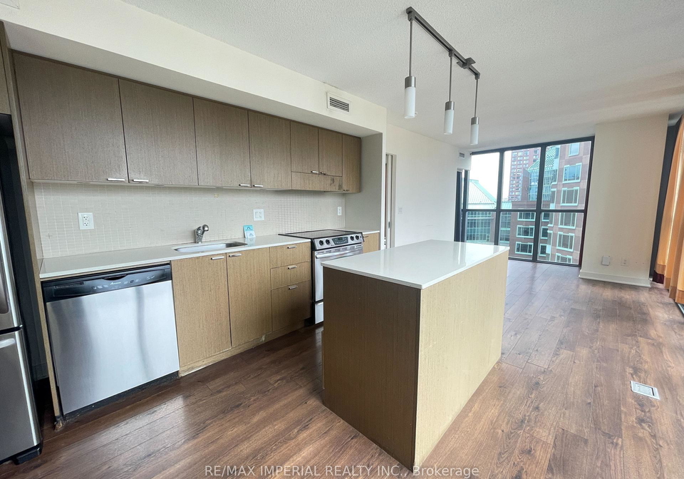 110-charles-street-e-toronto-ontario-c12474233