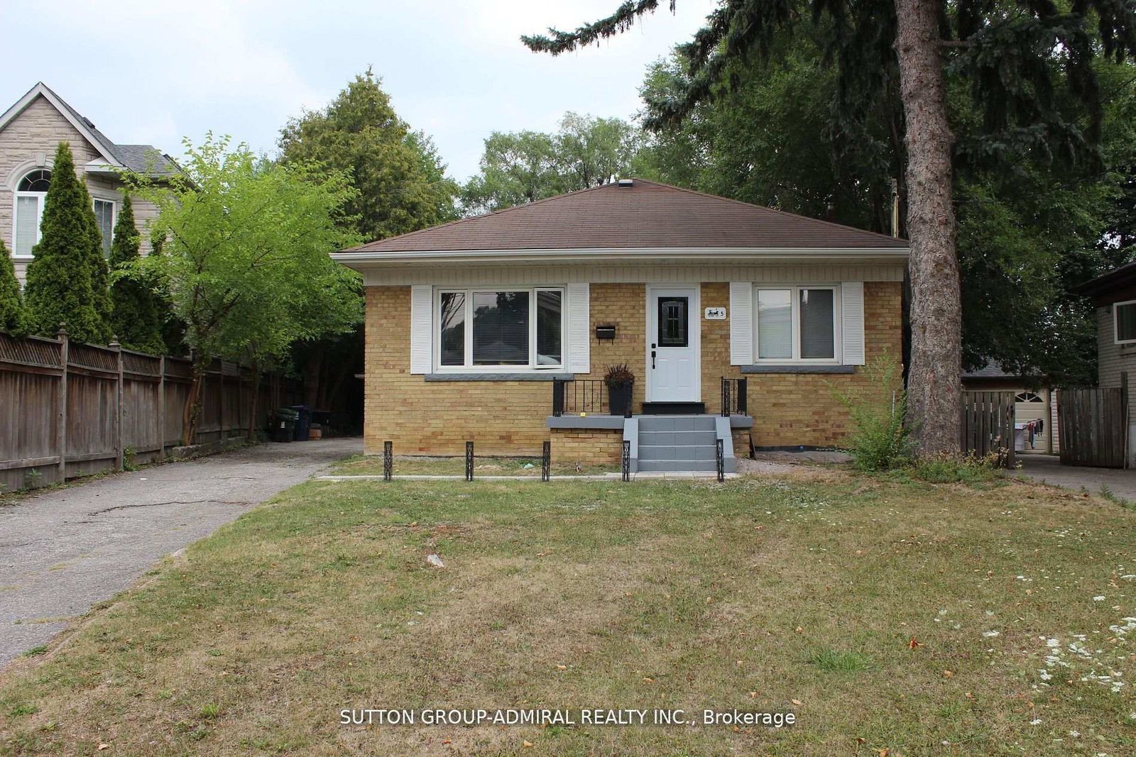 5-pennard-court-toronto-ontario-c12474279