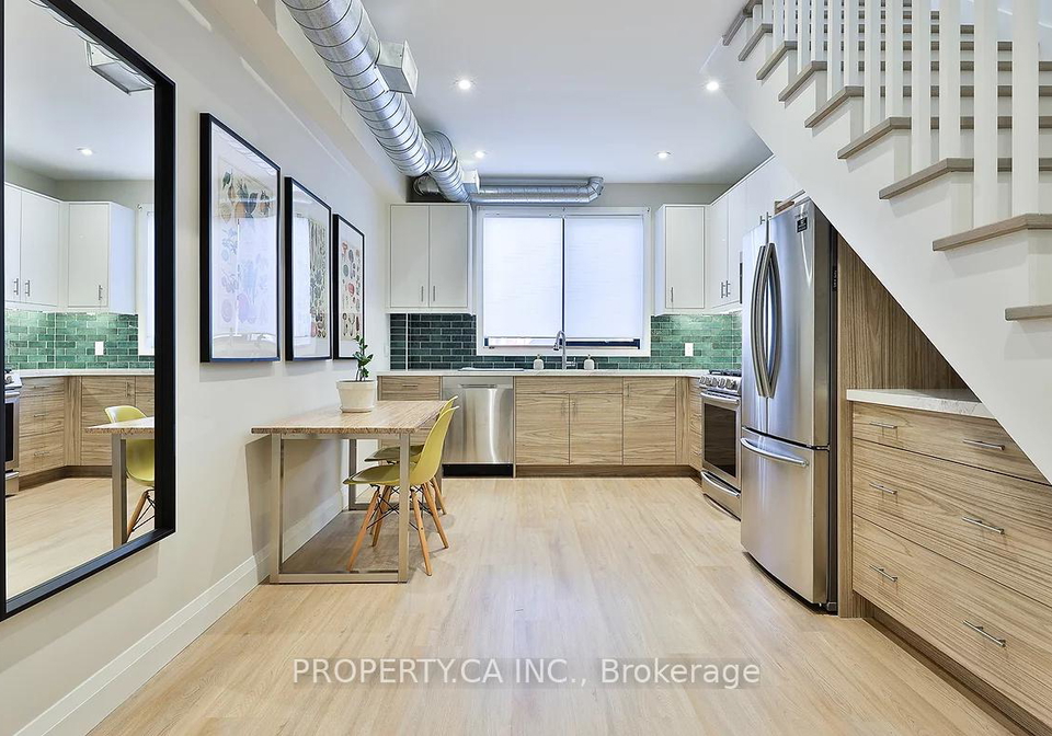 994-dundas-st-w-street-w-toronto-ontario-c12474300