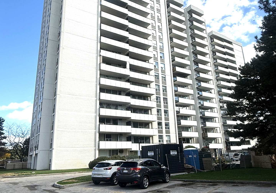 20-forest-manor-road-north-york-ontario-c12474334