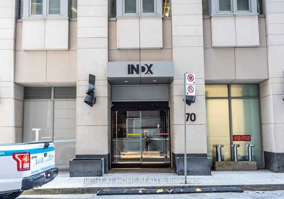 70-temperance-street-toronto-ontario-c12474994