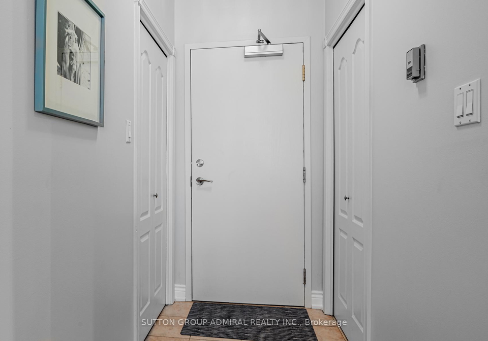 393-king-street-w-toronto-ontario-c12475339