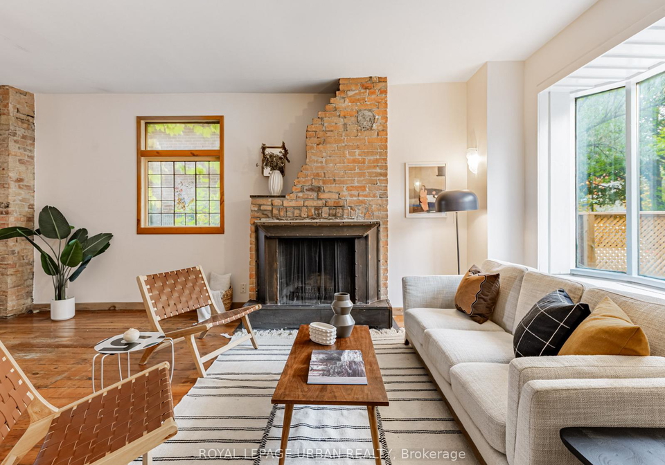 105-sussex-avenue-toronto-ontario-c12475356