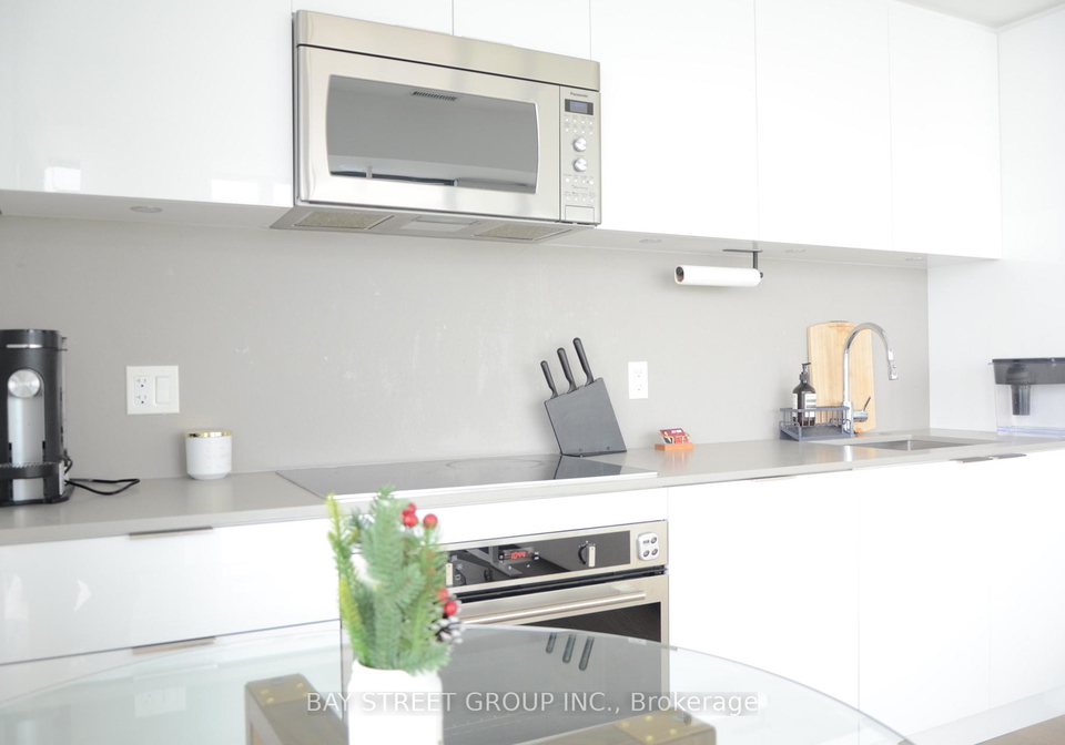 20-lombard-street-toronto-ontario-c12475401