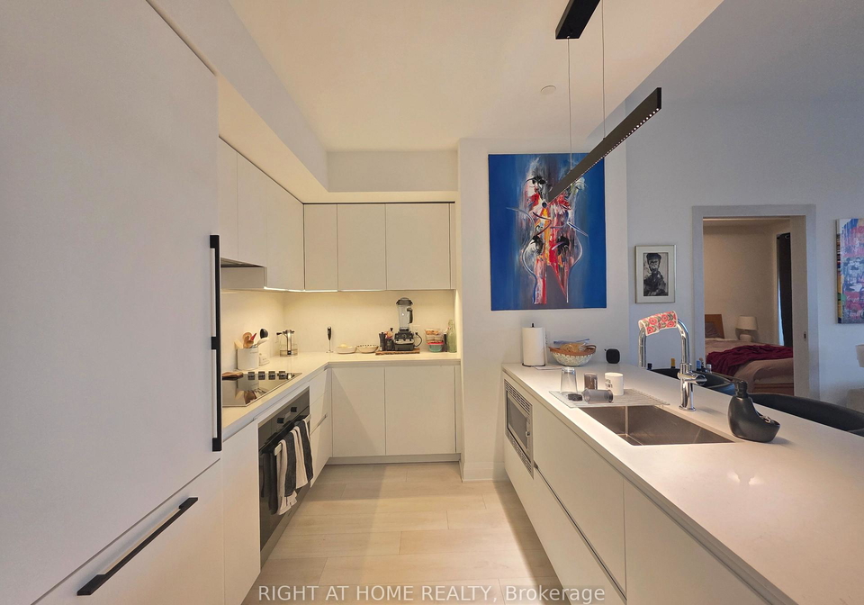 33-frederick-todd-way-n-east-york-ontario-c12475658