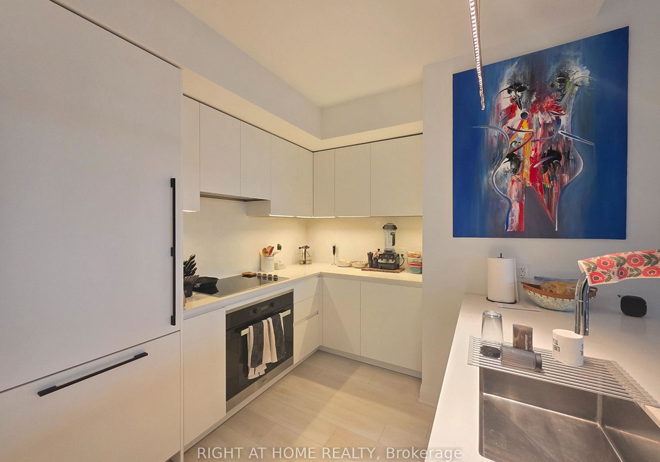 33-frederick-todd-way-n-east-york-ontario-c12475658