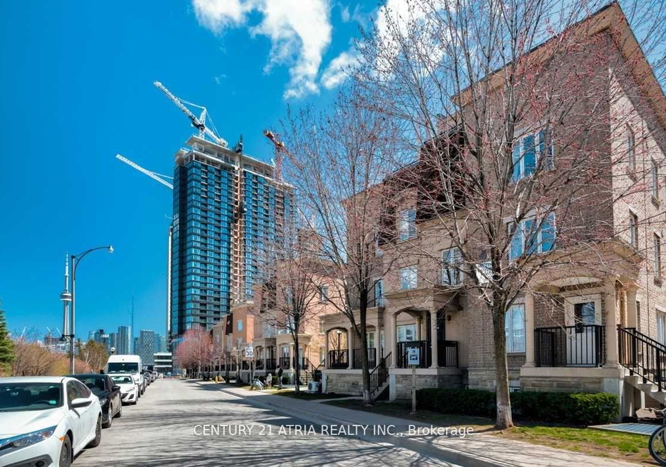 42-western-battery-road-toronto-ontario-c12475985