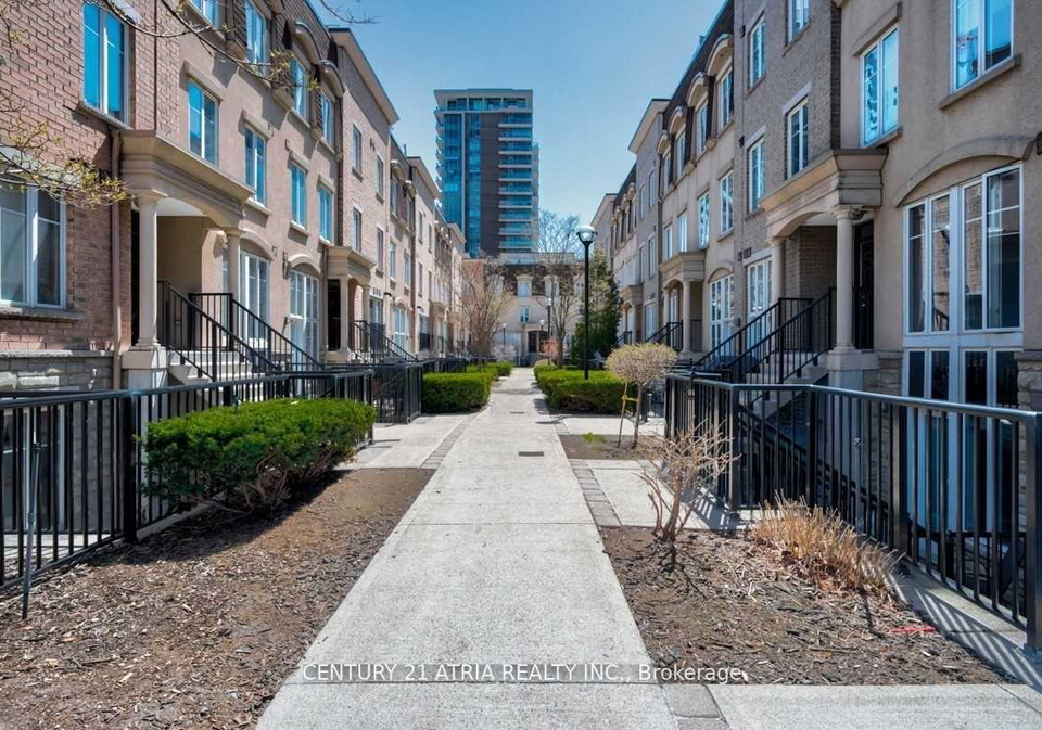 42-western-battery-road-toronto-ontario-c12475985