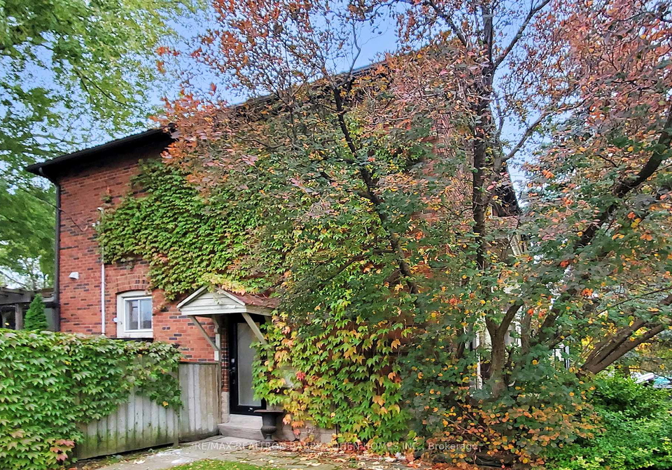 155-parkhurst-boulevard-east-york-ontario-c12476019