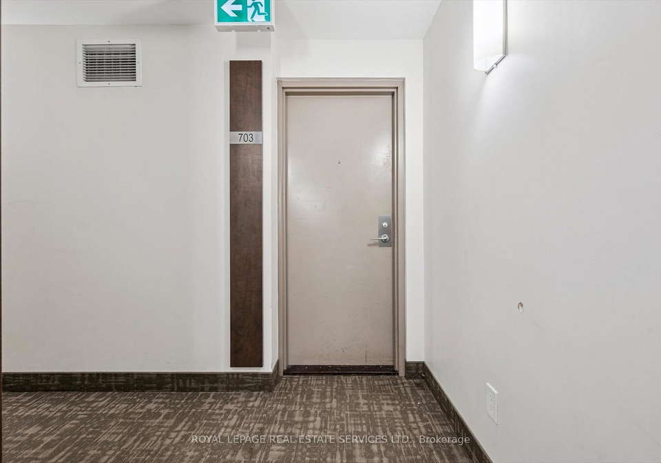 55-centre-avenue-toronto-ontario-c12476339