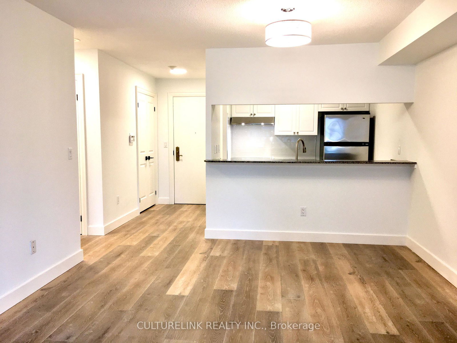 18-sommerset-way-north-york-ontario-c12476423