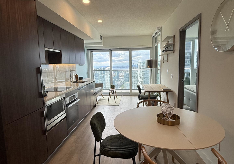 3-concord-cityplace-way-toronto-ontario-c12476451