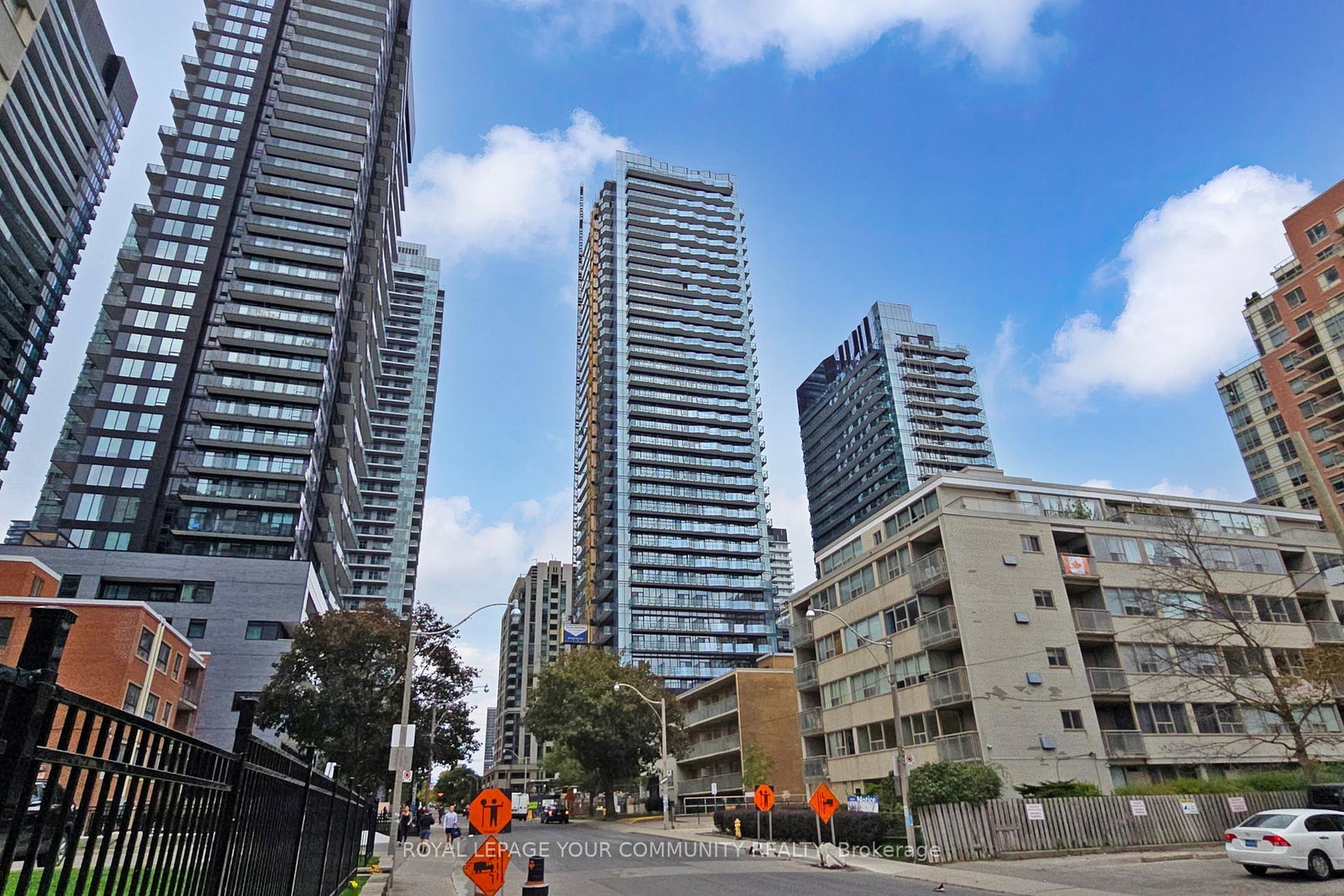 110-broadway-avenue-toronto-ontario-c12476457