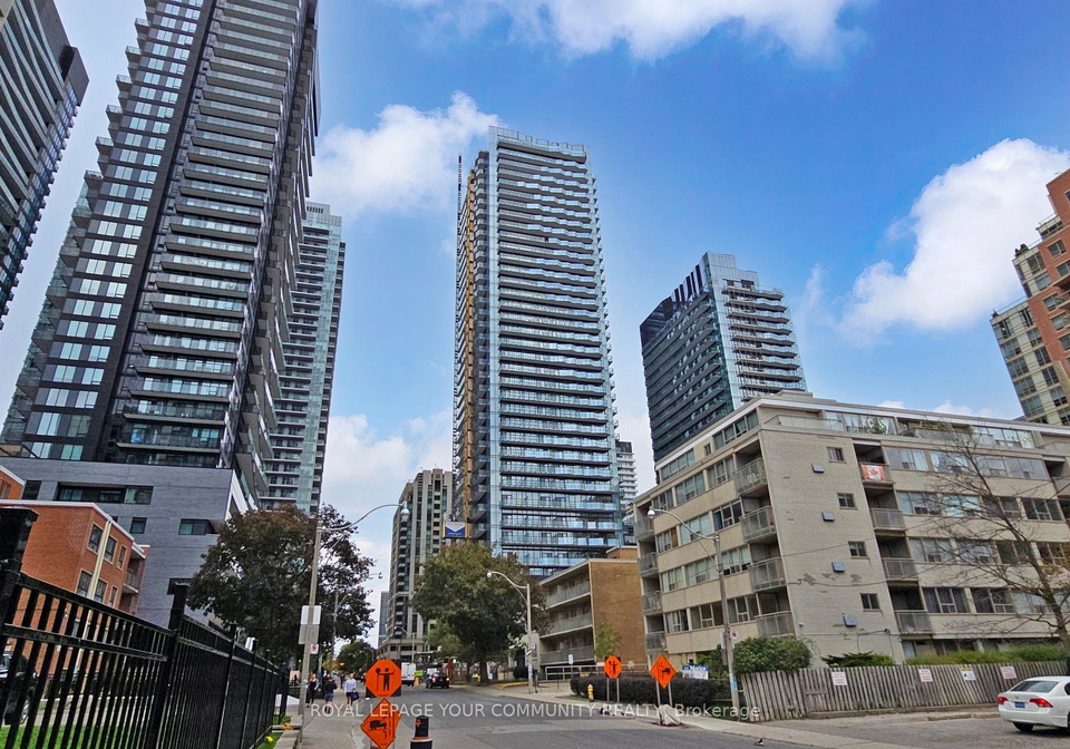 110-broadway-avenue-toronto-ontario-c12476457