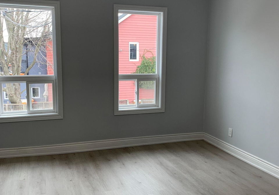 12-mansfield-avenue-toronto-ontario-c12476472