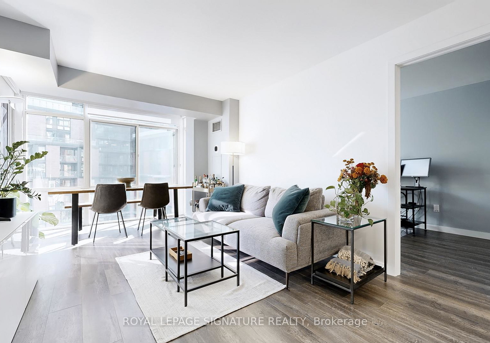 39-parliament-street-toronto-ontario-c12476648
