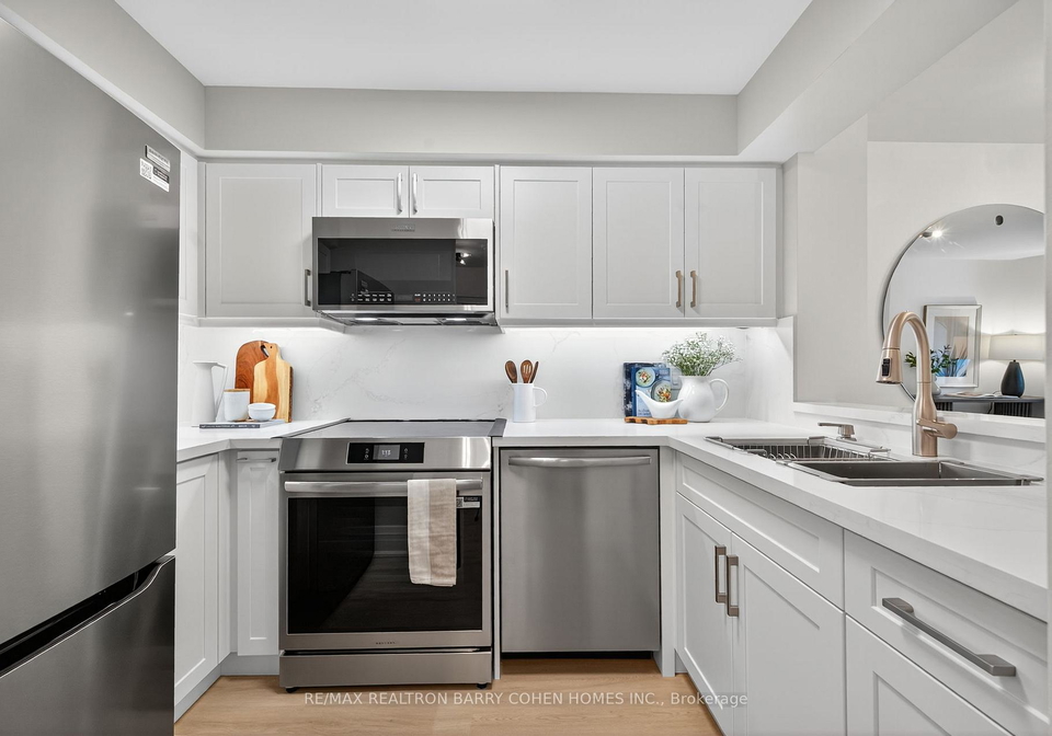398-eglinton-avenue-e-toronto-ontario-c12476680