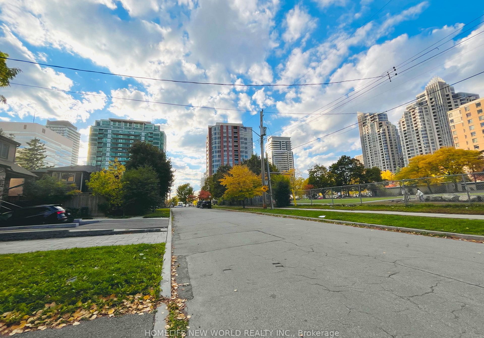 49-mckee-avenue-north-york-ontario-c12476885