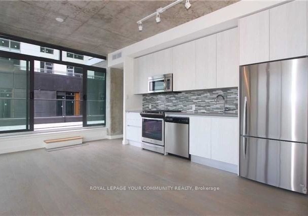 111-bathurst-street-toronto-ontario-c12477056