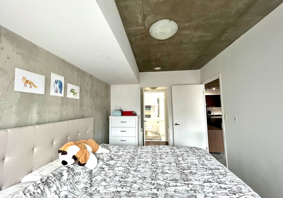22-wellesley-street-e-toronto-ontario-c12477284