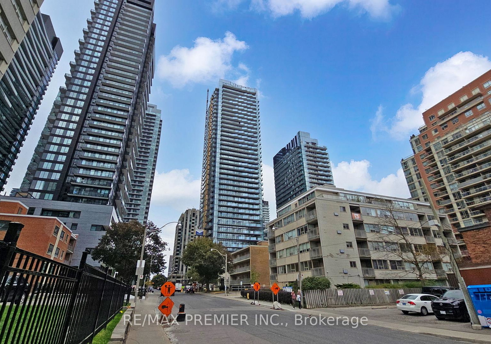 110-broadway-avenue-toronto-ontario-c12477452