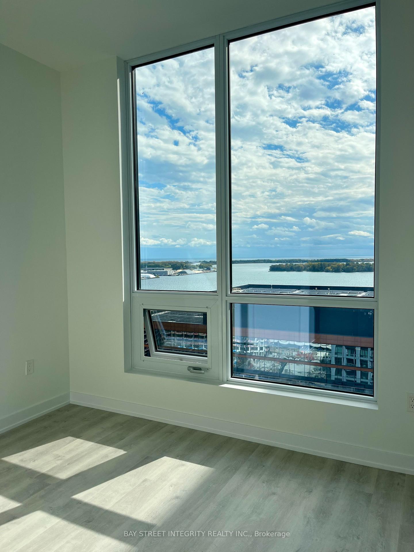 15-richardson-street-toronto-ontario-c12477550