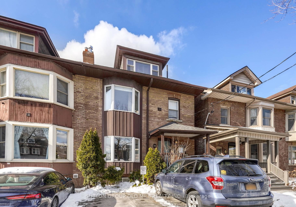 180-madison-avenue-toronto-ontario-c12477665