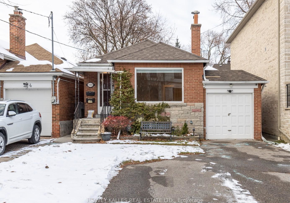 222-joicey-boulevard-toronto-ontario-c12477741