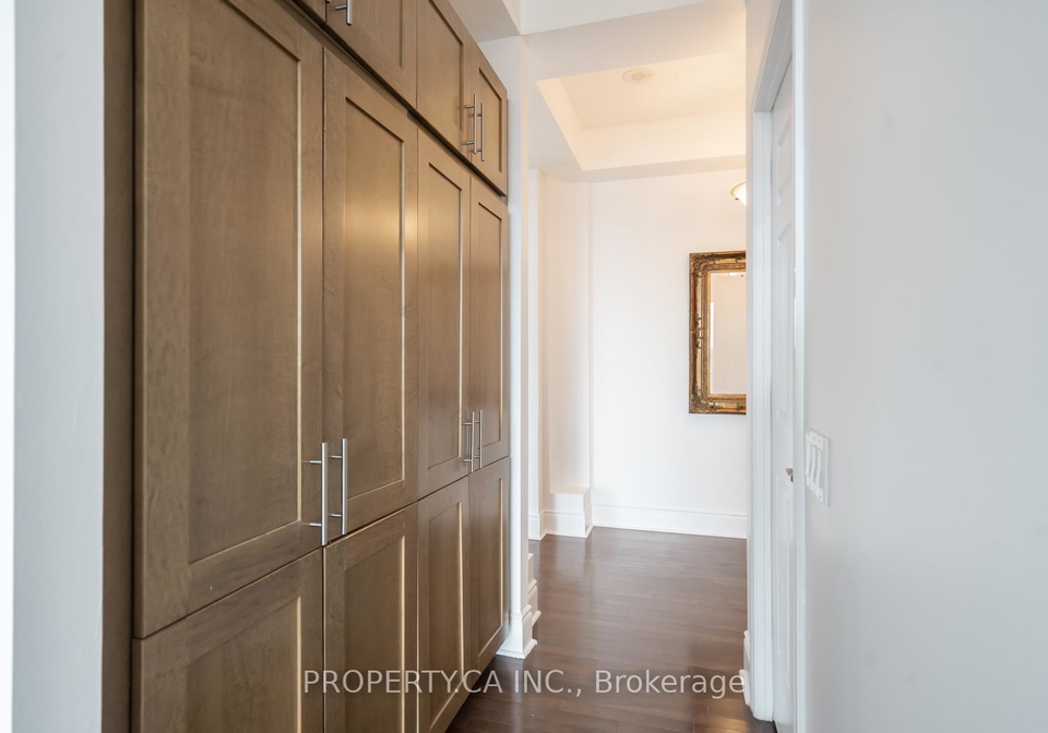 763-bay-street-toronto-ontario-c12477993